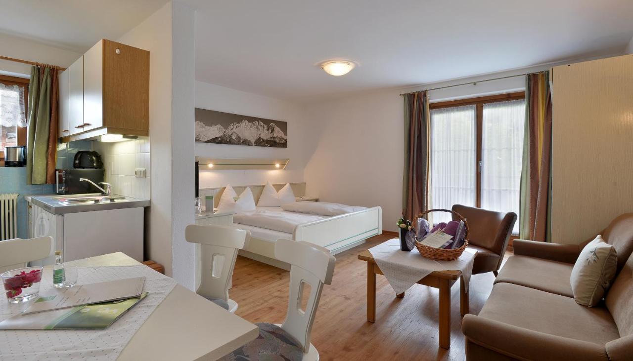 Appartements Am Roemerweg Oberndorf in Tirol Eksteriør bilde