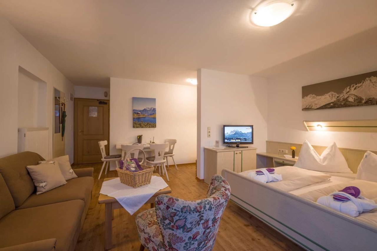 Appartements Am Roemerweg Oberndorf in Tirol Eksteriør bilde